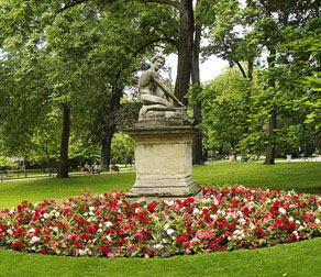 Visit the Luxembourg Gardens